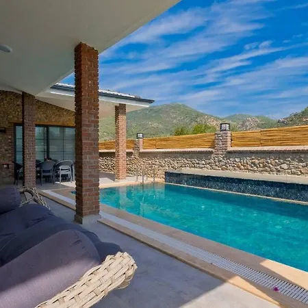 Artan 1 / Yesiluezuemlue Hotell